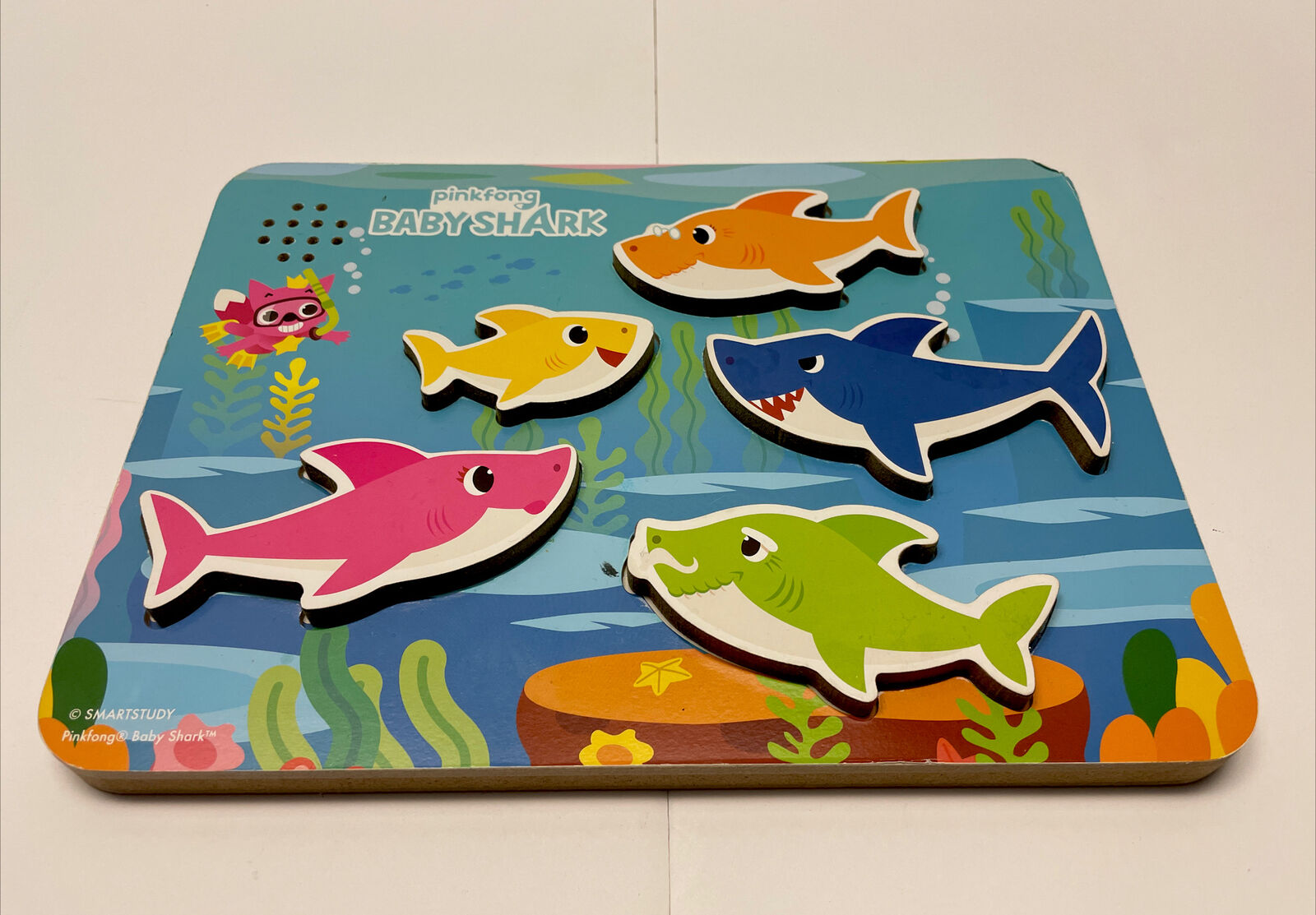 Pinkfong Baby Shark Chunky 5 Pc. Musical Wood Sound Puzzle Pretend Play Ages 2+