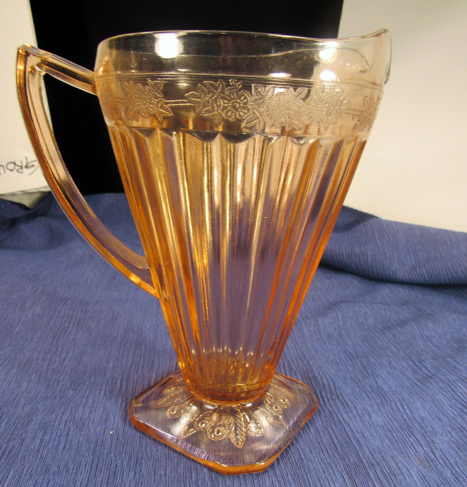 Vintage Jeanette Pink Depression Glass Adam Pattern 32oz Cone Shaped Pitcher