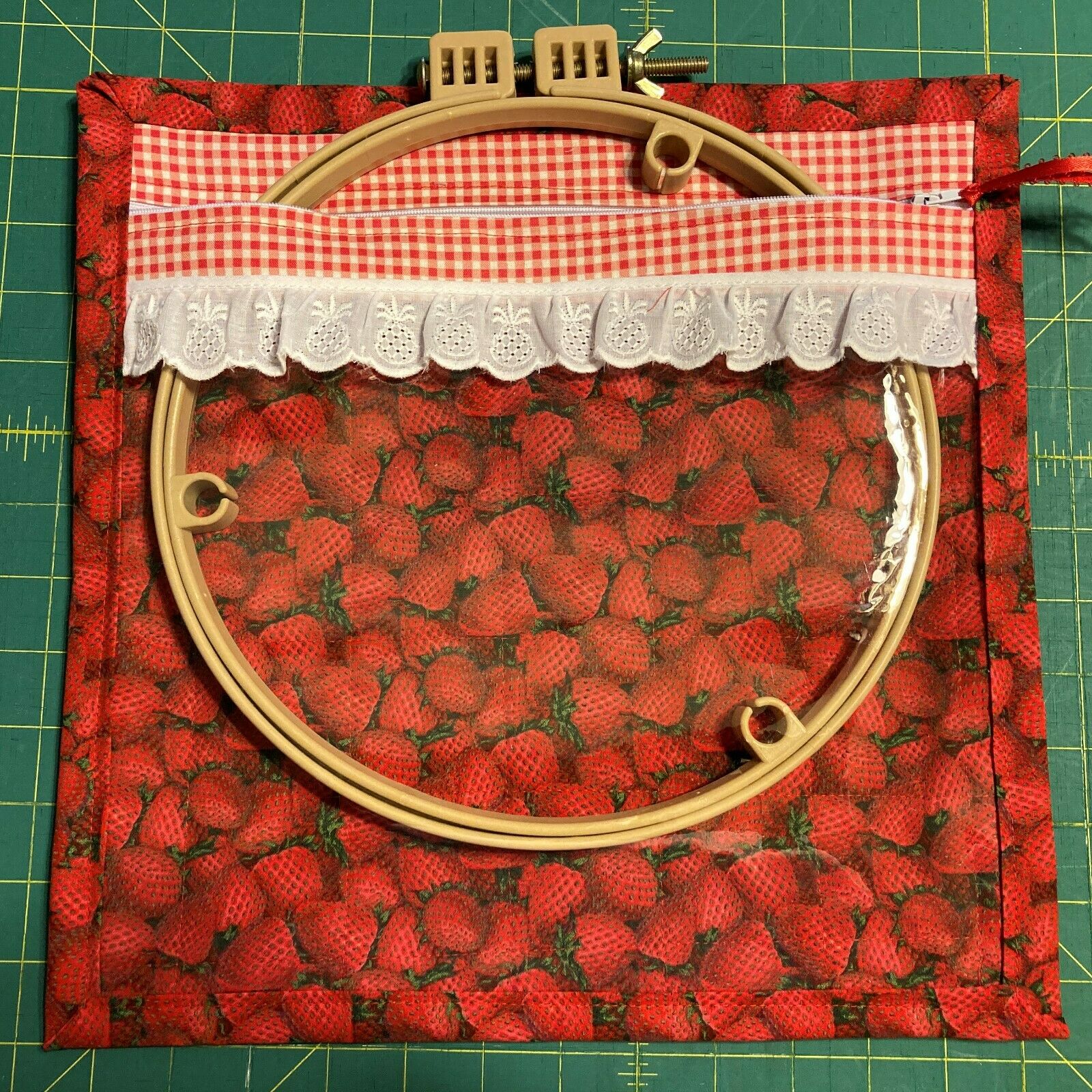 Vinyl Window Quilted Project Bag For Cross-stitch Or Needlepoint Strawberries