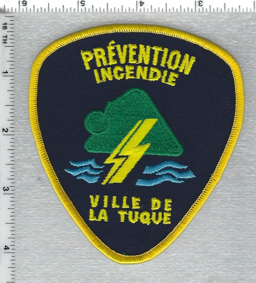 Ville De La Tuque Protection Incendie - Fire Dept (quebec Canada) Shoulder Patch